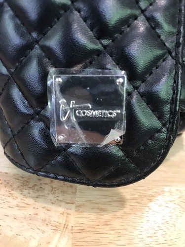 it cosmetics makeup bag - Picture 4 of 8