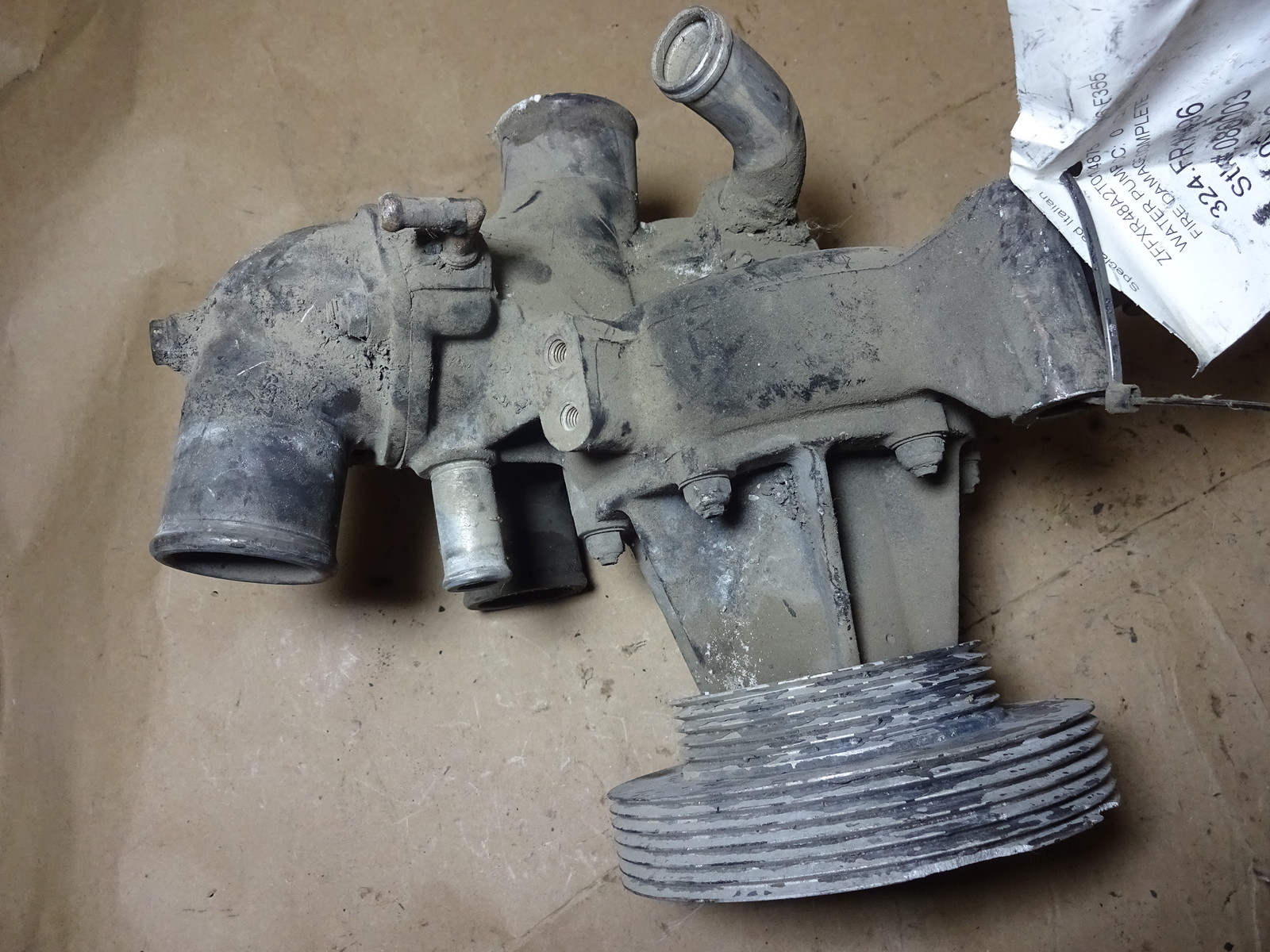 Ferrari 355 - Water Pump  Body Cover partD # 177561