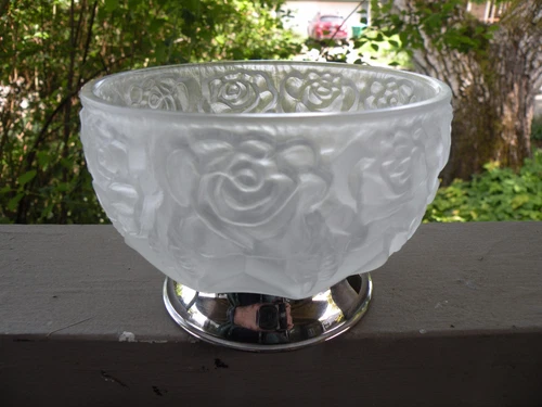 XBB8 Vintage ITALY SATIN GLASS PRESSED ART GLASS BOWL, METAL BASE 3 1/4 X 4 1/2
