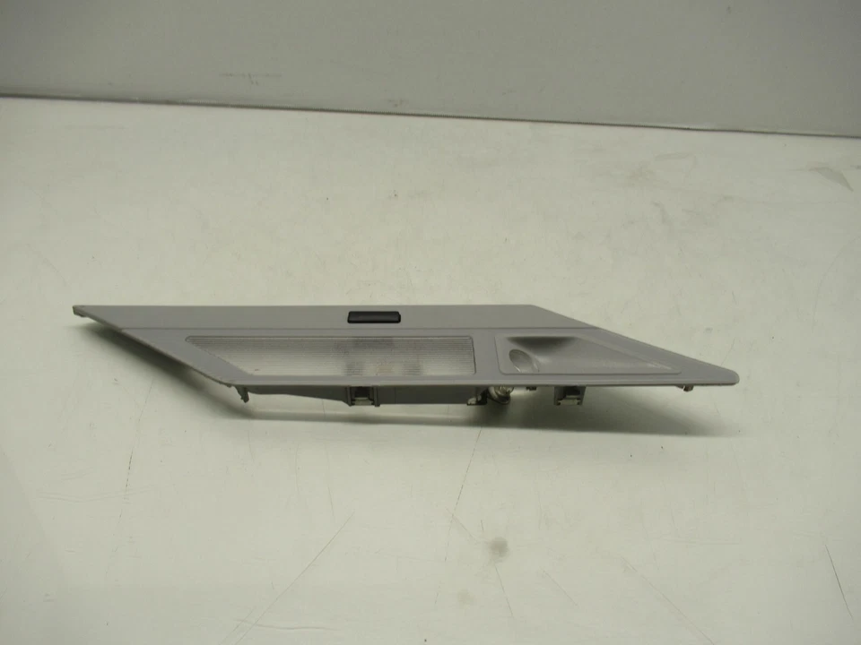 95-01 BMW E38 740i 740iL TRASERO DERECHO LADO PASAJERO LECTURA DOMO LUZ LÁMPARA OEM Foto 3 de 4