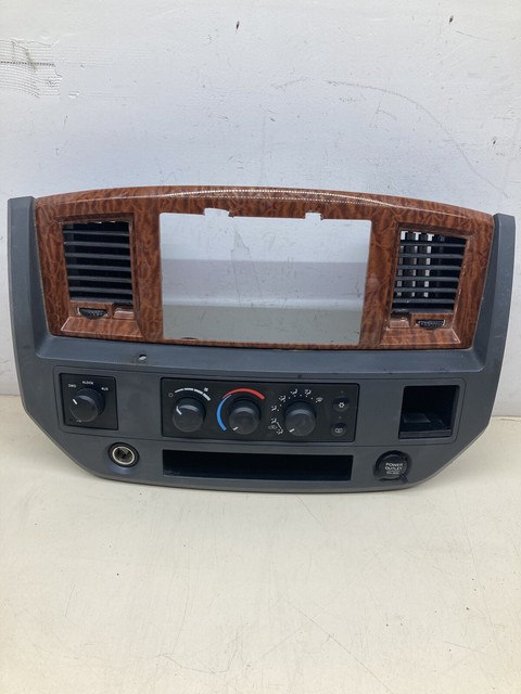 2006-2007 Dodge Ram 2500 3500 Radio 