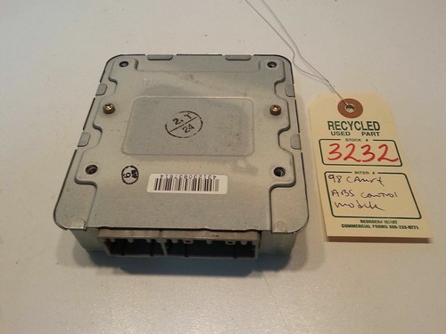 1998 Toyota Camry ABS Control Module OEM 89541-33020 #3232 - Picture 5 of 7