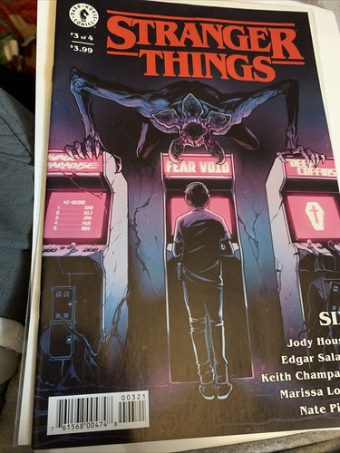 Stranger Things #3 (Dark Horse Comics) - Picture 2 of 4