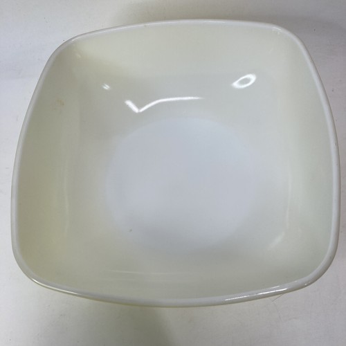 2 Pyrex Red Yellow Square 2 1/2 Qt Hostess Bowl Ovenware USA #525B Vintage - Picture 15 of 22