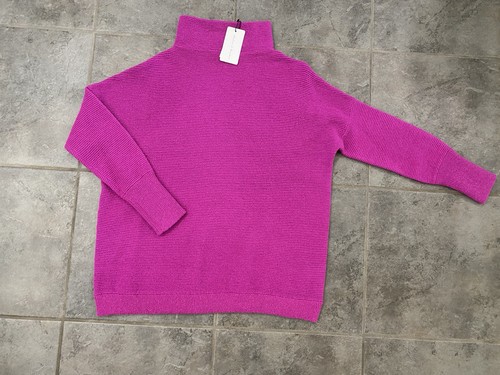 Chelsea & Theodore Sweater NWT! Women’s S Electric Pink So Fun! Retail $78💗 - Picture 2 of 10