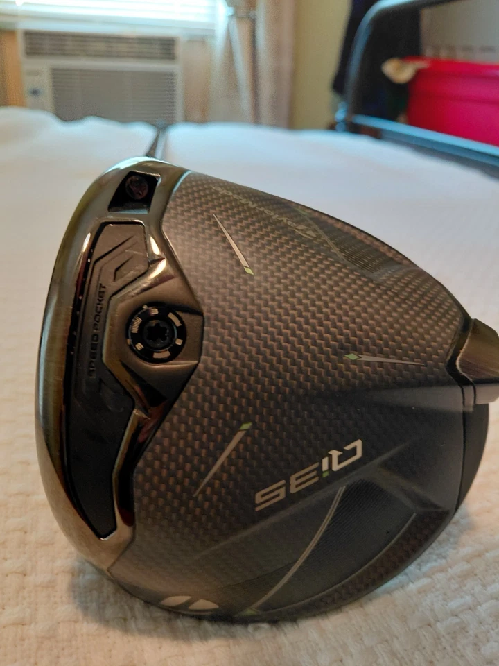 TaylorMade Golf Club Qi35 9* Driver Regular Fujikura Ventus Azul 5 Excelente Foto 3 de 4