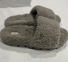 NWOB UGG COZETTA CURLY SHEEPSKIN COMFORT SLIDE SLIPPERS IN GRAY WOMANS US 11