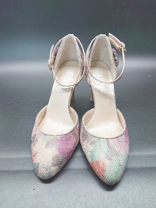 Pool Side Poolside Round Toe Strap Heel Adult Pum… - image 2