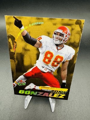 Tony Gonzalez 2001 Fleer Ultra #52G Gold Medallion /250 Chiefs