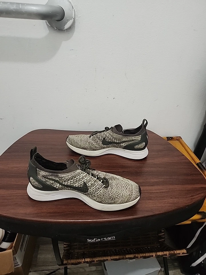 Womens Size 7 Nike Air Zoom Mariah Flyknit Racer Pale Gray Running Sneakers - Image 3 of 4