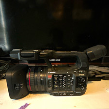 Canon XF605 4K UHD Handheld Camcorder 15x Zoom 4.0in LCD HDMI Black
