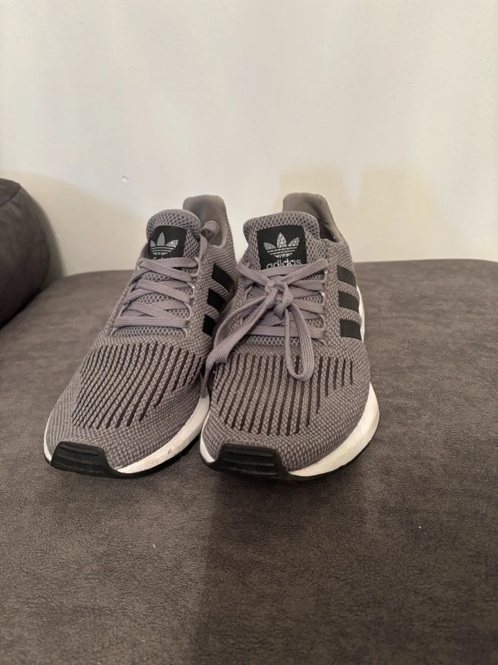 Adidas Swift Run Men's Gray BlackAthletic Running Trainers Shoes UK Size 7 - Image 2 of 4