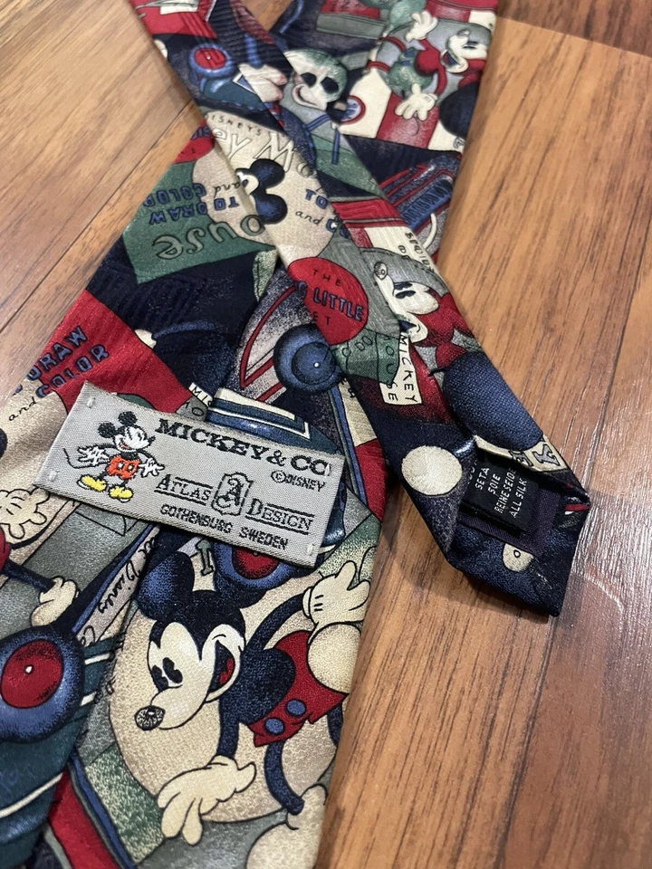 Corbata diseño Disney by Atlas Mickey Mouse El conjunto 100% seda hecha en Suecia Foto 2 de 3