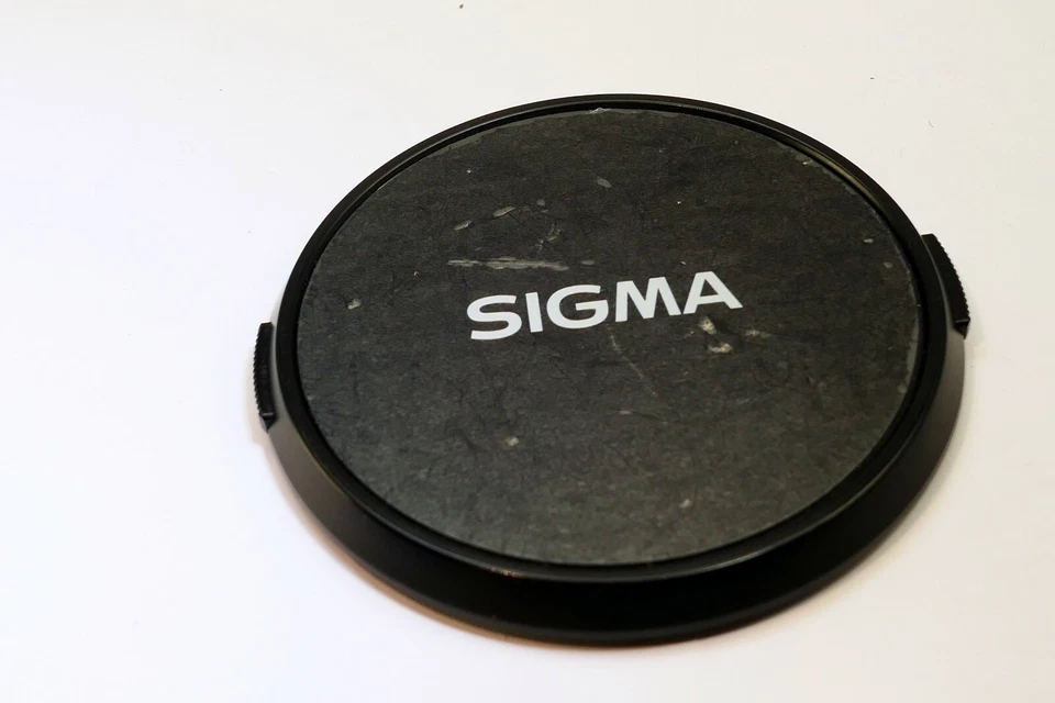 Sigma 82mm Black Plastic Front Lens Cap Snap On Genuine OEM - Image 2 of 4