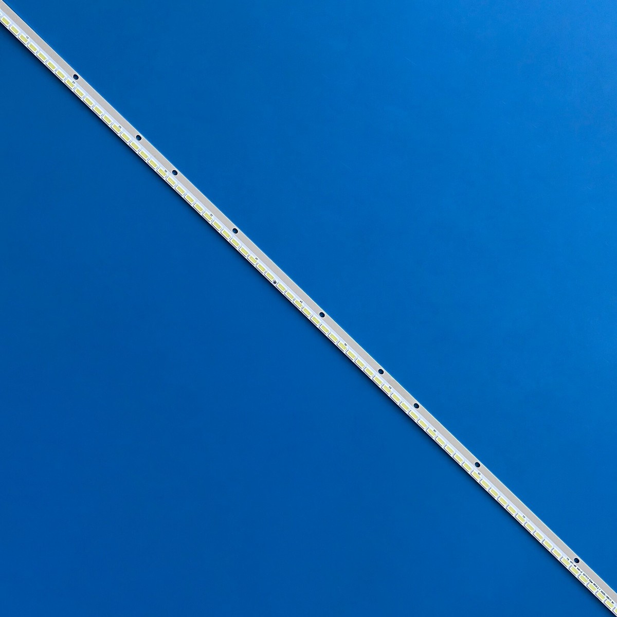 Striscia LED For 55E610G 55LA640S 55GA7800 6922L-0048A - Foto 5