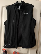 ActionHeat Men s Heated Fleece Vest Black 5V Power Bank NWT