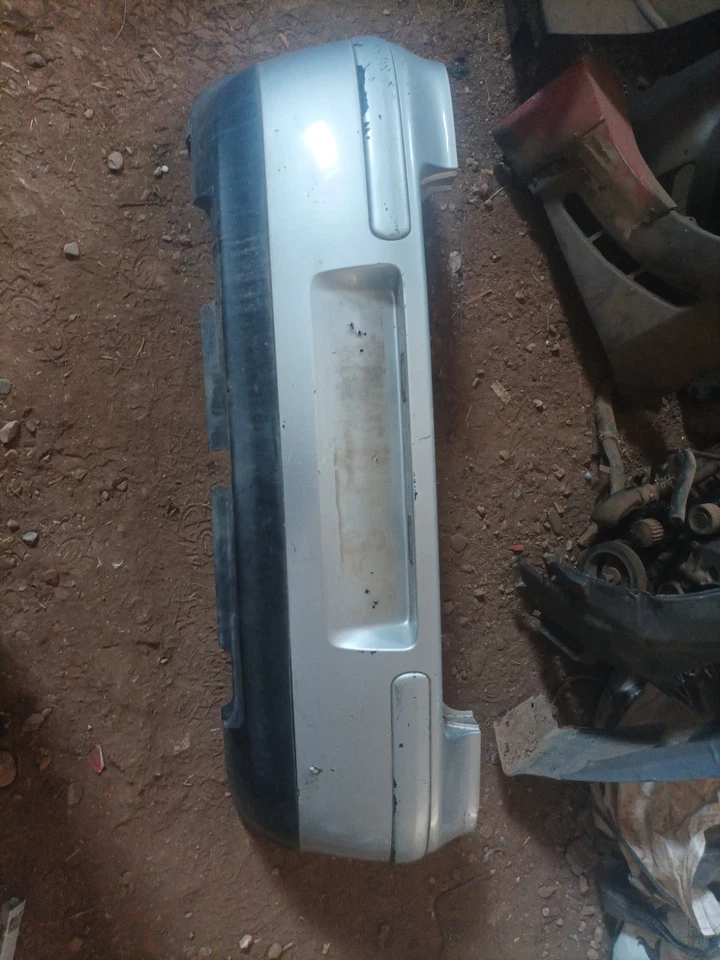 Pare Choc Arrière VW Golf 4 - Photo 3/3