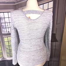 EVRI 0X NWT cut out Keyhole purple blue Sweater $48 See Measurements