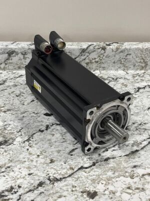 Allen Bradley MPM-B1304M-MJ74AA Servo Motor Kinetix Invertor Duty AC Servo Motor