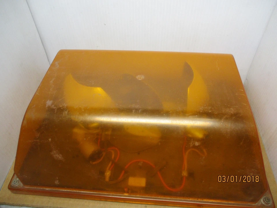 Amber Code 3 PSE Public Safety Equipment Force 4 LP Beacon Light w/ Mount WORKS - Image 2 of 4