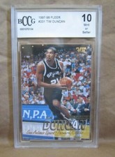 Tim Duncan Rookie Cards and Autograph Memorabilia Guide  34