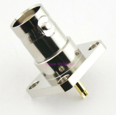 Premium W5SWL Series BNC Female Chassis Connector 4-Hole Heavy Duty Mounting
