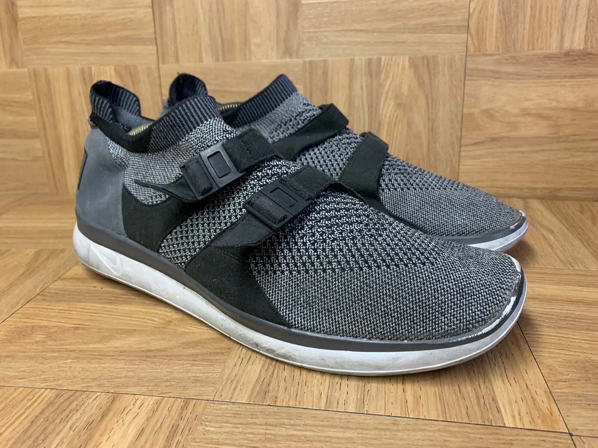 Nike flyknit best sale sock shoes