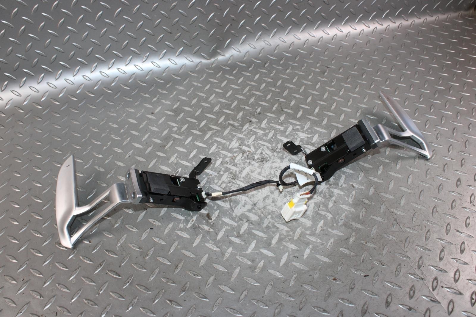 14-17 Ghibli Silver Column Steering Wheel Paddle Shifter OEM Factory Unit OE WTY