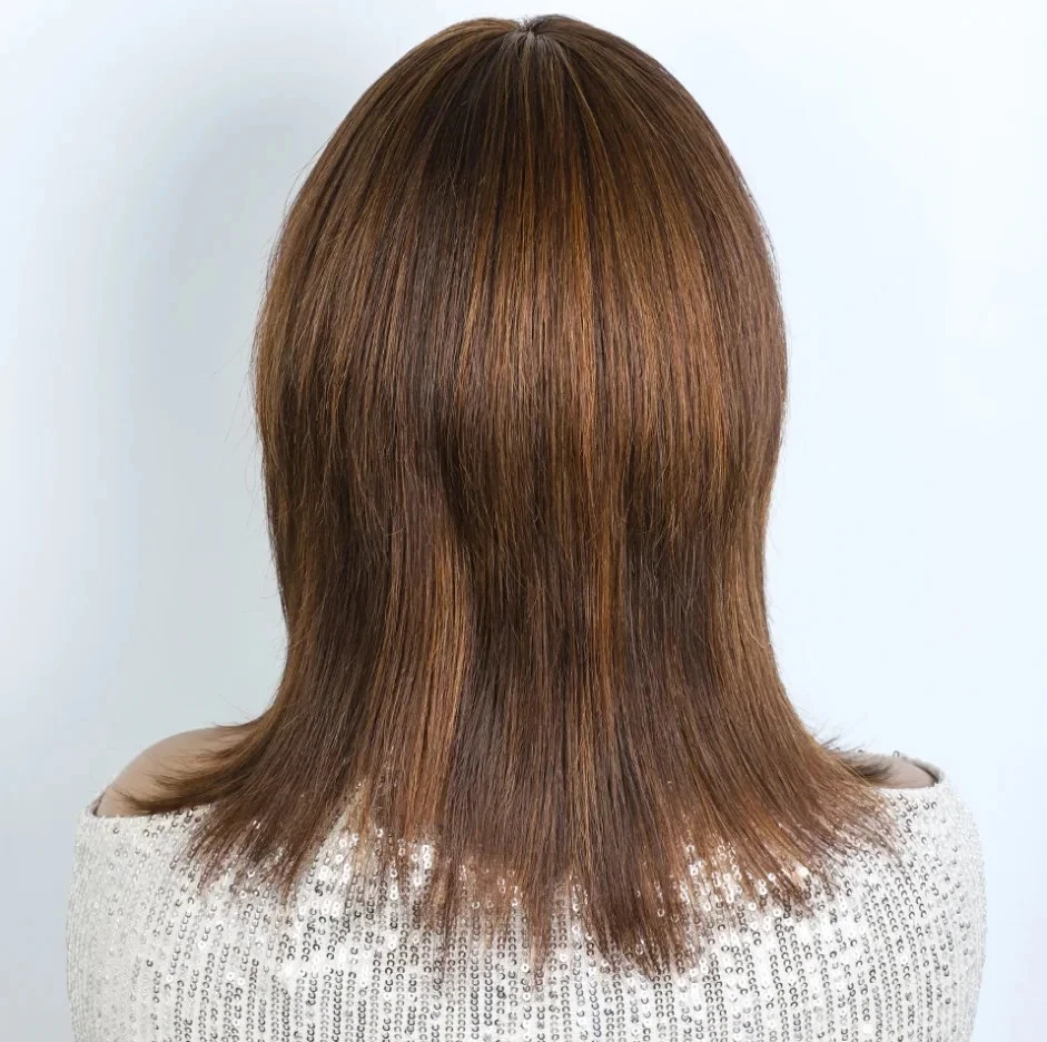 Pelucas cortas marrones pelucas de corte en capas con flequillo 100 % cabello humano sin encaje Foto 3 de 4