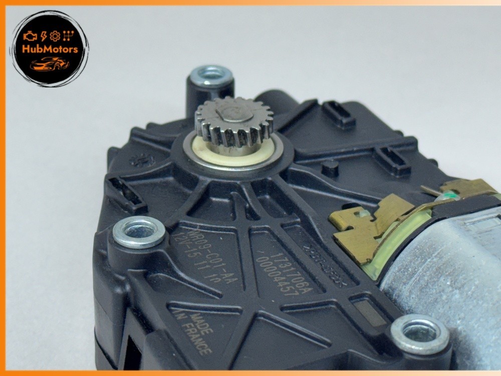 03-13 Maserati Quattroporte M139 Sunroof Sun Roof Motor 6117026 OEM