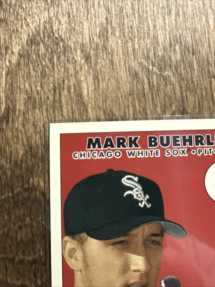 2000 Fleer Tradition Update Mark Buehrle #U17 Rookie RC Chicago White Sox - Image 3 of 4