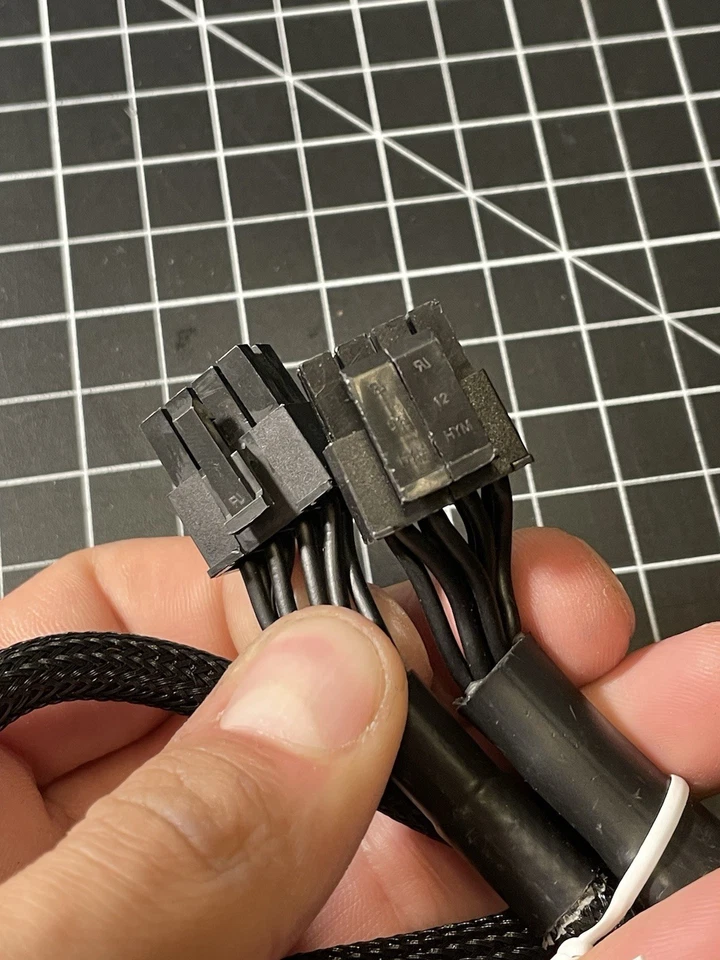 Corsair Modular ATX PSU Cable 8-Pin PSU to 4+4-Pin CPU (34-0 00370) - Image 4 of 4