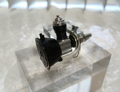 COX TEE DEE .010 No.130 Model Airplane Engine Unused Mint