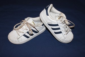 superstar azul marinho