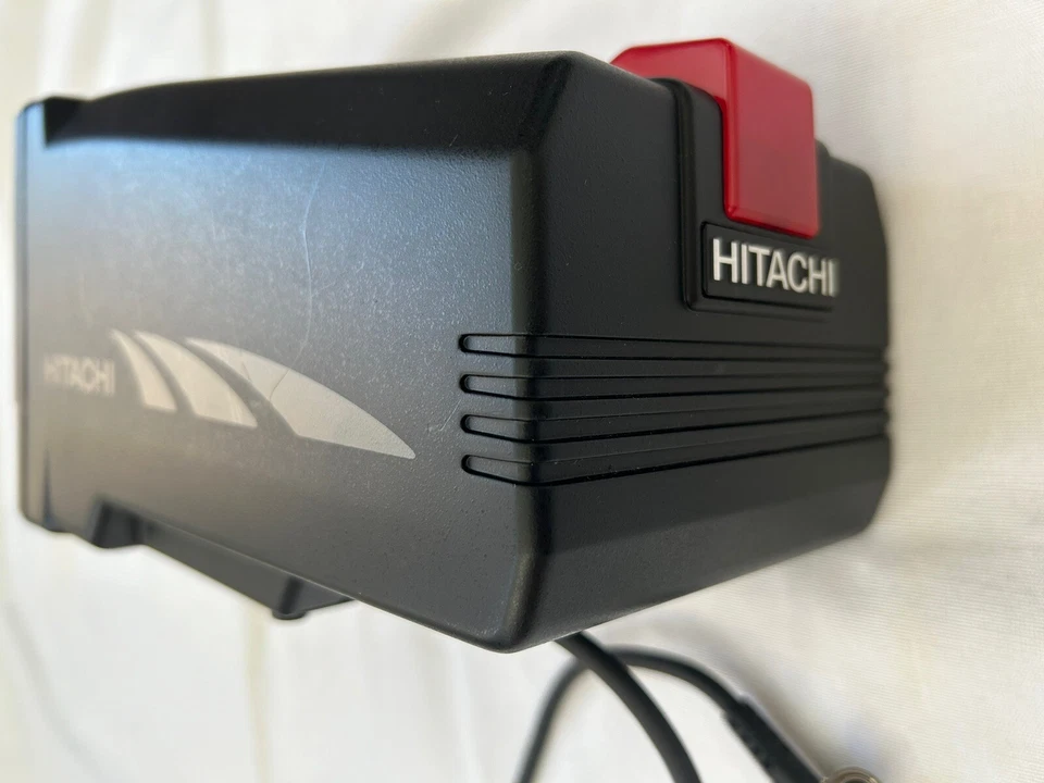 Visor Hitachi GM-51 2004 hecho en Japón 0482366 potencia 12 V 7,6 W Foto 4 de 4