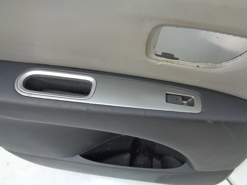Subaru B9 Tribeca 2006 panel de puerta interior trasero izquierdo lado del conductor OEM DK908230 Foto 3 de 4