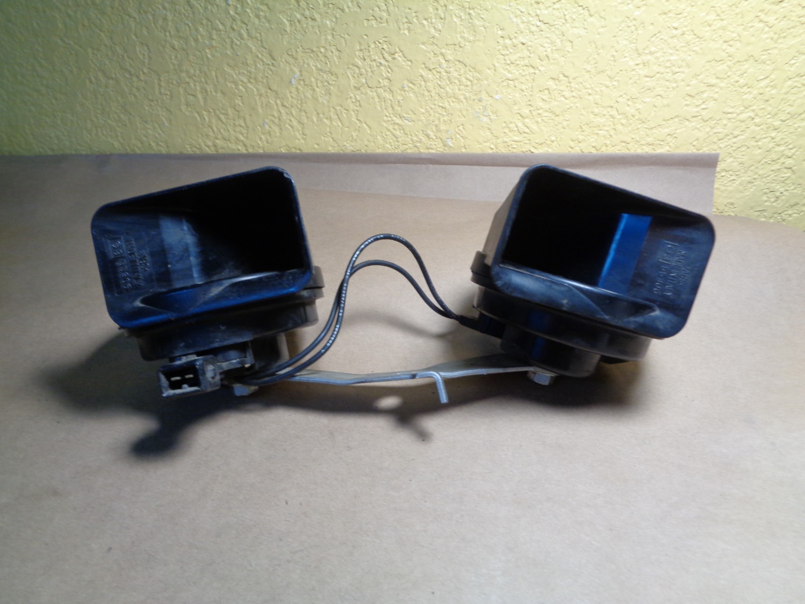 Maserati Quattroporte. Low And High Tone Main Horn Part# 201191