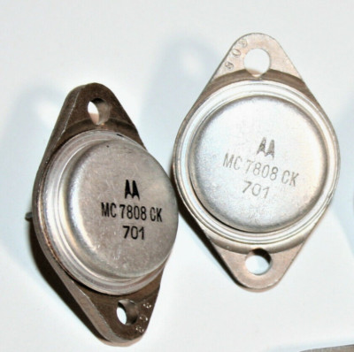 2x Vintage Motorola MC 7808 CK Voltage Regulator, 8V/1.5A NOS