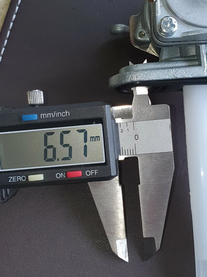 Kawasaki KZ650, KZ750, LTD, H, KZ1000 K M P KZ1100 Grifo de gasolina combustible Petcock A1 Foto 4 de 4