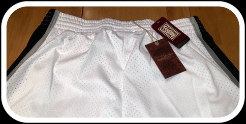 SAN ANTONIO SPURS MITCHELL & NESS SWINGMAN SHORTS ADULT MEDIUM NEW WITH TAGS - Picture 4 of 4