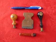LOT 3 TAMPONS/SCEAUX ANCIENS + 1 BATON CIRE