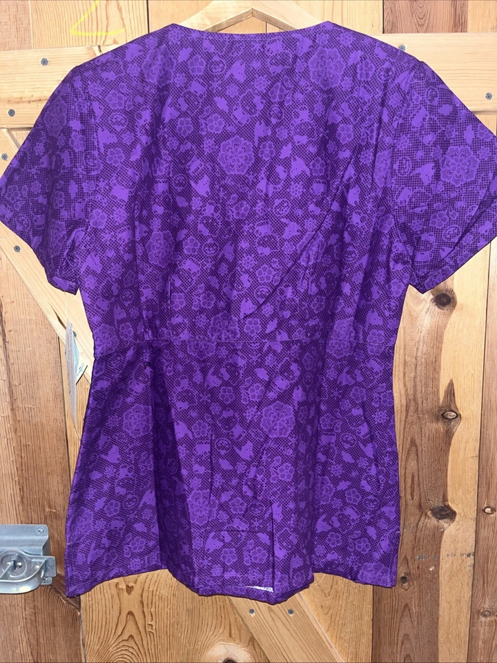 Hello Kitty Halloween Scrub Top Size Small Tooniforms Cherokee NWT - Image 2 of 4