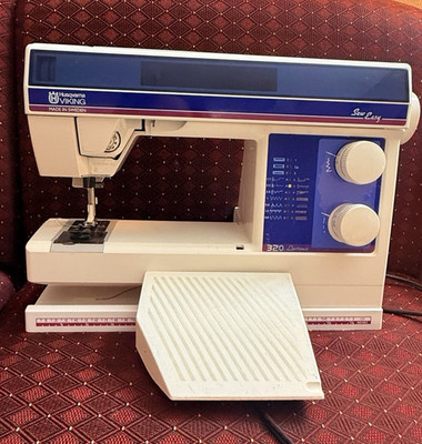 Husqvarna Viking Sew Easy 320 Electronic Portable Household Sewing Machine Pedal