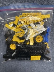 LEGO Technic 8438 Pneumatic Crane Truck 99.99% Complete W/Box & Instructions