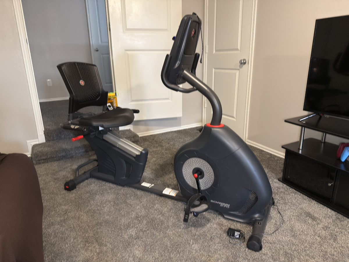 Schwinn 270 Recumbent Bike: Barely Used Only 4x Pristine, Kept
