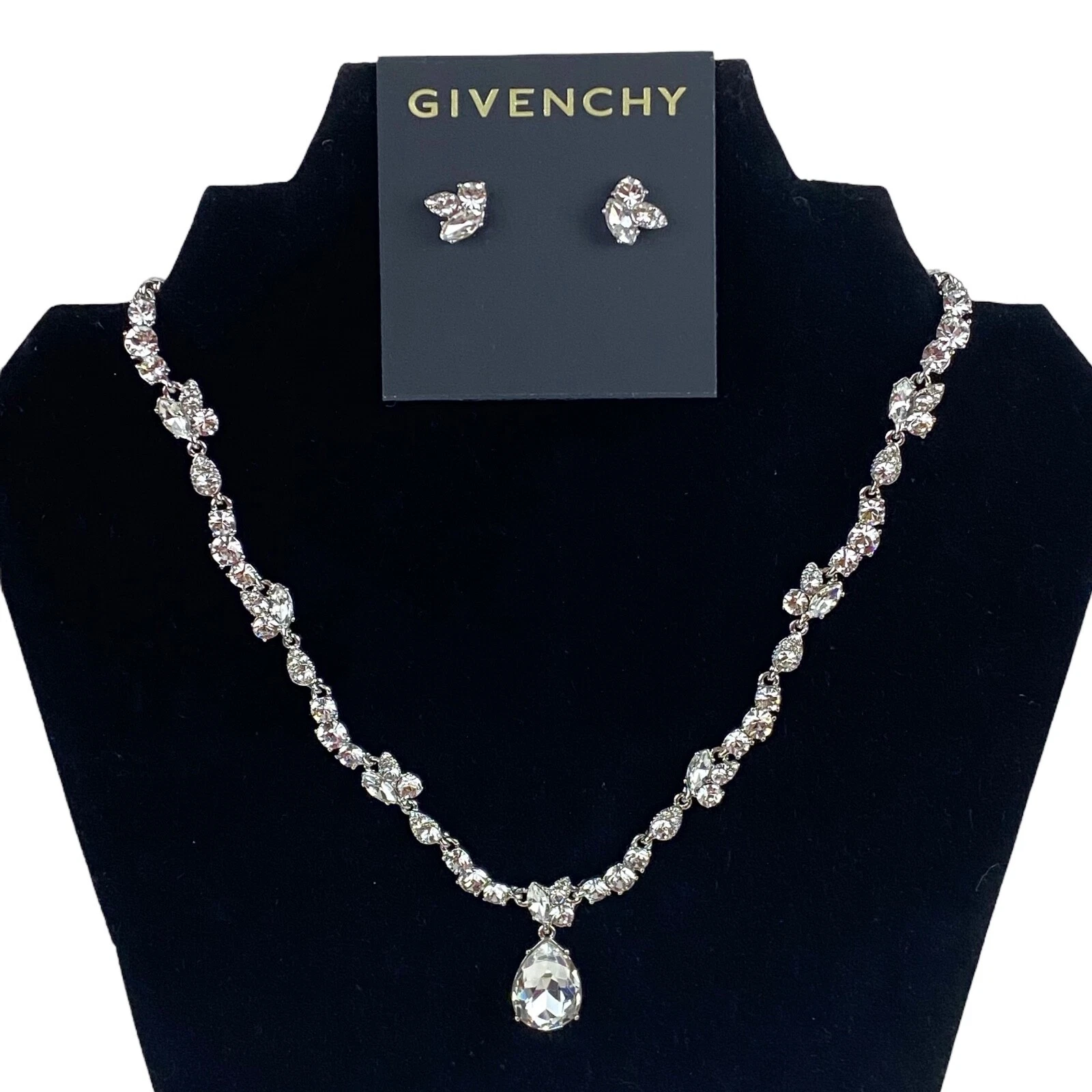 Givenchy Set Orecchini e Pendenti a Grappolo Cristalli Misti Tono Argento
