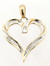 10K Solid Yellow Gold 2.2g Baguette Diamond Ribbon Twist Open Heart Pendant