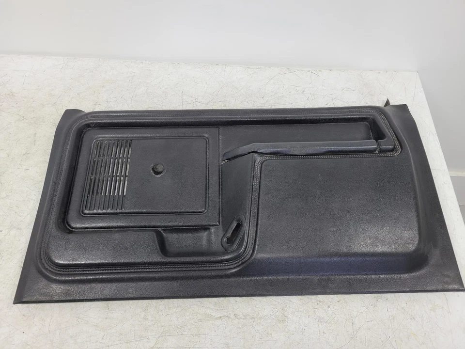 1982 FORD F350 PICKUP RIGHT FRONT DOOR TRIM PANEL; PART #E2TB-10233890 B Foto 2 de 4