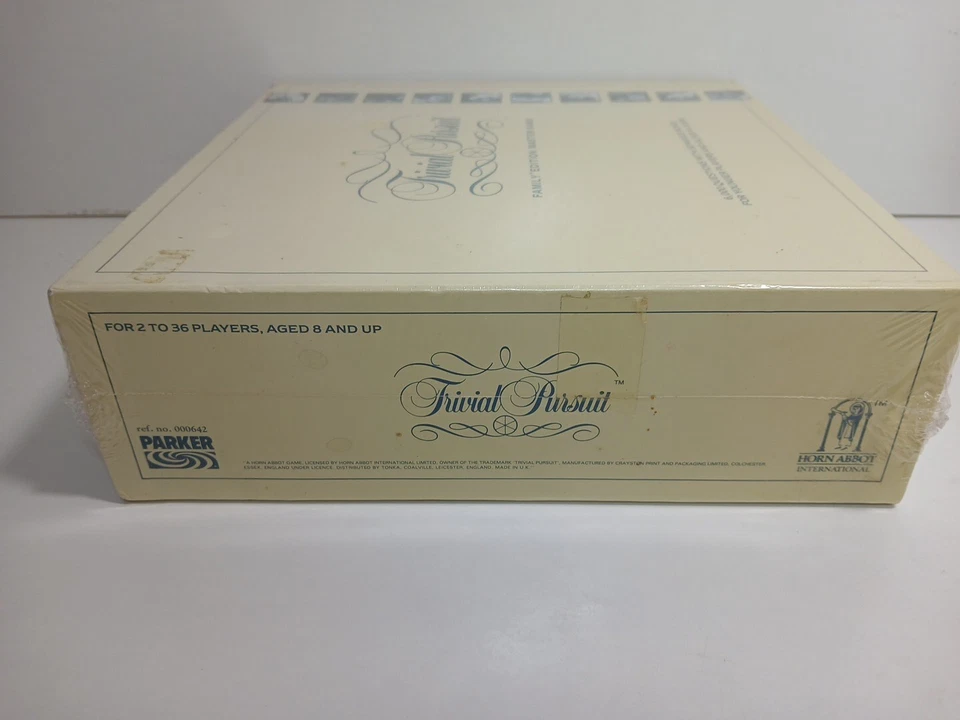 Trivial Pursuit Family Edition Master Board Game New Sealed 1988 - Image 4 of 4