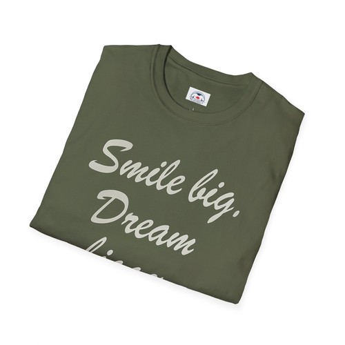 Inspirational Quote Smile Never Quit Dreamer T-Shirt Motivationa Great Gift - Picture 9 of 29